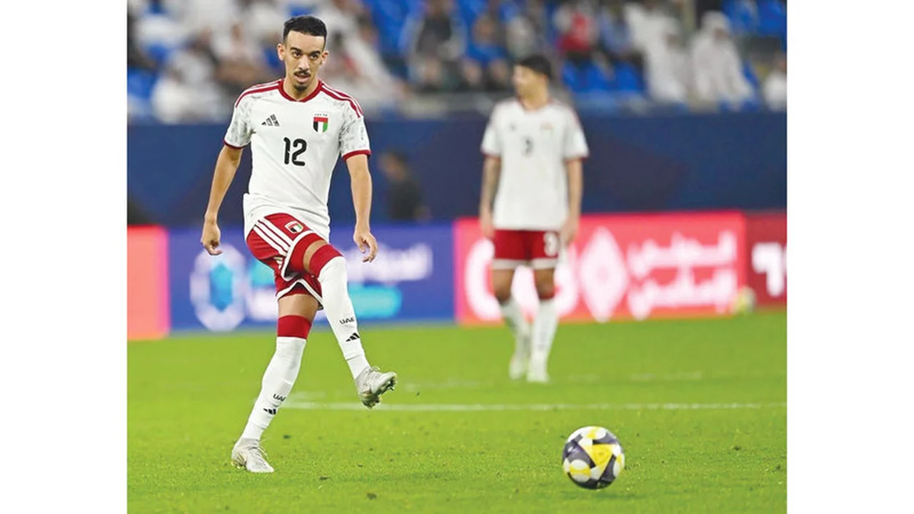 غموض يلف مستقبل عصام فايز بعجمان.. إدارة النادي تحتفي بعروض التعاقد